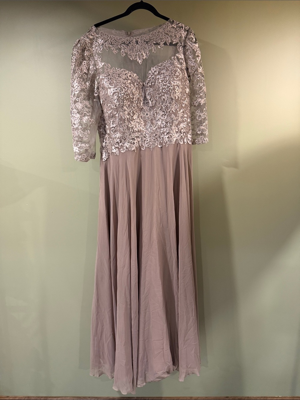 MGNY Madeline Gardner NY Embroidered Lace Long Sleeve Gown in Dusty Rose/Mauve